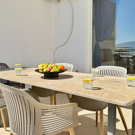 Apartment Veranda Sea View