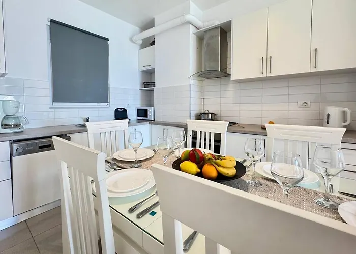 Veranda Sea View Apartment Sarande