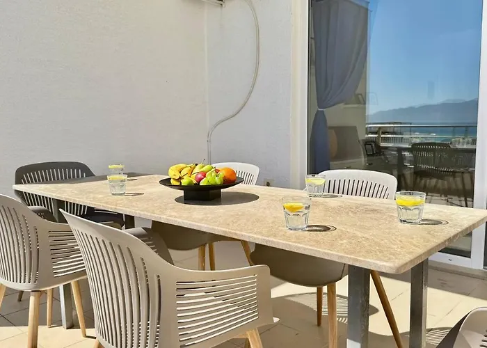 Apartment Veranda Sea View