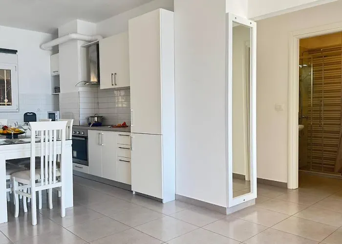 Veranda Sea View 公寓 *